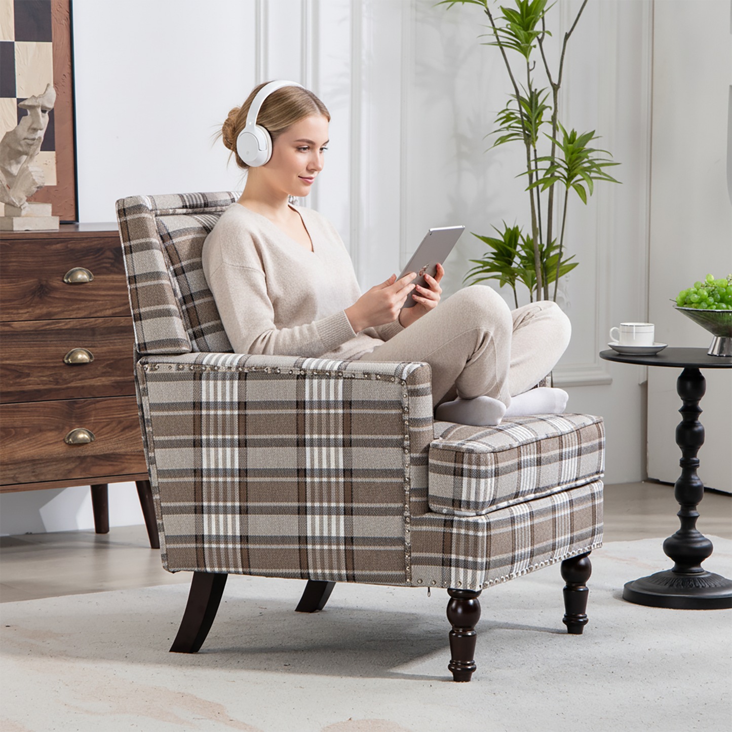 PAPROOS Upholstered Accent Chair, Vintage Arm Chair with Blue and White Striped Linen Fabric and Nailhead Trim, Comfort Reading Chair Lounge Chair, Armchair for Living Room, Bedroom, Blue